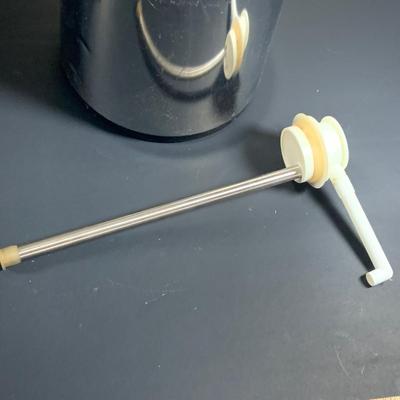 LOT38: Bunn PN: 42700 Thermofresh Commericial Coffee Server and Set of 2 Commerical Stainless Steel Thermal Hot Beverage Despensers with...