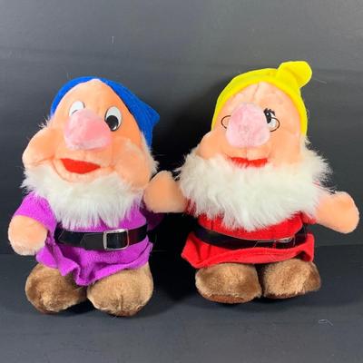 LOT 37: Vintage Set of Disney Seven Dwarts Plushes Sold at DisneyWorld/Land