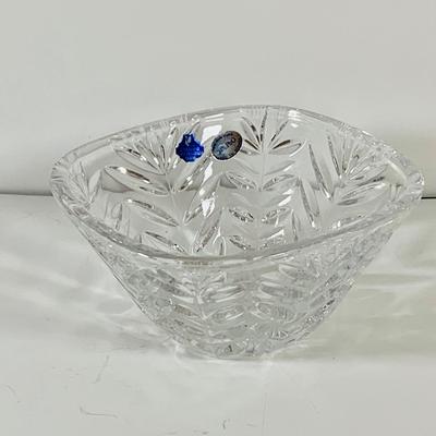 LOT 42: Beautiful Collection of Crystal and Silver Plate Including a Large Crystal Flower Vase, Russian Candy Dish Silver Plated Salt and...