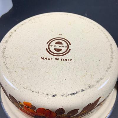 LOT 53: Vintage Ceramic Atlantic Mold Potato Serving Dish, Corning ware Spice of Life 1qt Baking Dish with Lid. Moneta Enamel Sauce Pan...