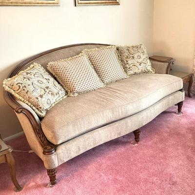 LOT 55: Schnadig International Corporation Upholstered Sofa and Four Accent Pillows