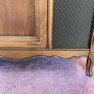 LOT 60: Vintage Magnavox Astro Sonic Solid State Stereo High Fidelity