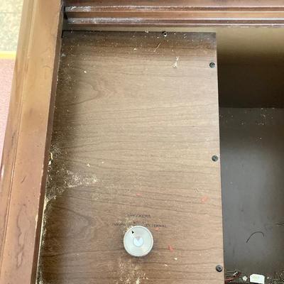 LOT 60: Vintage Magnavox Astro Sonic Solid State Stereo High Fidelity