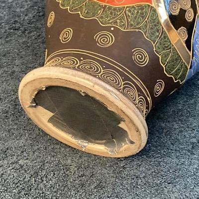 LOT 62: Vintage Hand Painted Asian Vase with Decorative Peacock Feathers