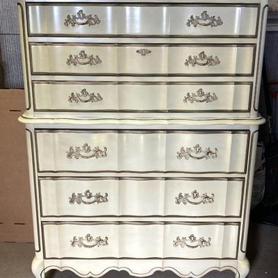 LOT 72: Vintage Bassett Furniture Industries, Inc. Five Piece Deauville White Provincial Bedroom Set