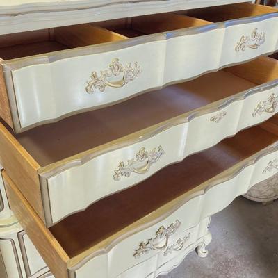 LOT 72: Vintage Bassett Furniture Industries, Inc. Five Piece Deauville White Provincial Bedroom Set