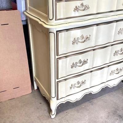 LOT 72: Vintage Bassett Furniture Industries, Inc. Five Piece Deauville White Provincial Bedroom Set