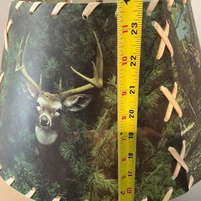 LOT 75: Vintage Deer Hoof / Leg Table Lamp