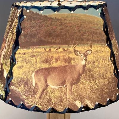 LOT 75: Vintage Deer Hoof / Leg Table Lamp