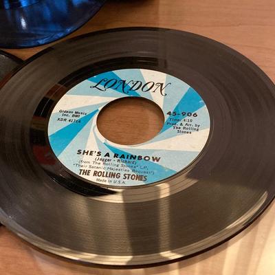 LOT 78: Vintage Vinyl - Albums, Record Holder and 45s (Frank Sinatra, Beatles, Rolling Stones and More