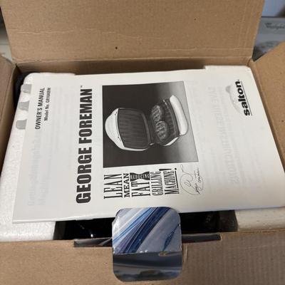 LOT 83: Farberware 11-qt Stockpot, George Forman Grill & Epicurious Teapot