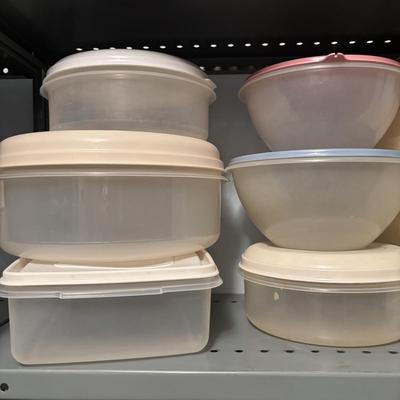 LOT 84: Pantry Shelf Lot: Rubbermaid, Tupperware, Metal Bowls, Stainless Steel Buffet/Serving Trays & More