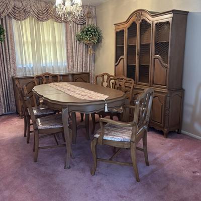 LOT 87: Vintage Dining Room Set: Table w/6 Chairs China Cabinet & Buffet/Server