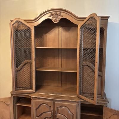 LOT 87: Vintage Dining Room Set: Table w/6 Chairs China Cabinet & Buffet/Server