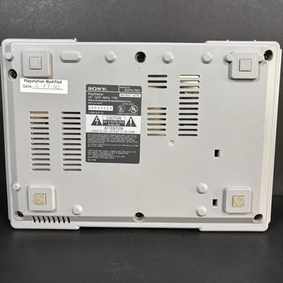 LOT 90: Sony PlayStation SCPH-7001 w/2 Controllers, Memory Card & Cords/Adaptors