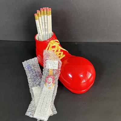 LOT 96: RARE Ronald McDonald's Red Shoe Ceramic Planter, 1988 Mac Tonight Piano, 2000 & 2002 Worldwide Convention Hinged...