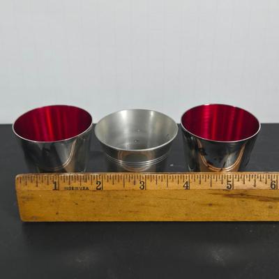 LOT 112: Crystal Wine Decanter, Vintage 1950s Pennsylvania Railroad GG1 Roly Poly Glasses, Schmitt Sohne Liqueur Glasses, Lo Ball...