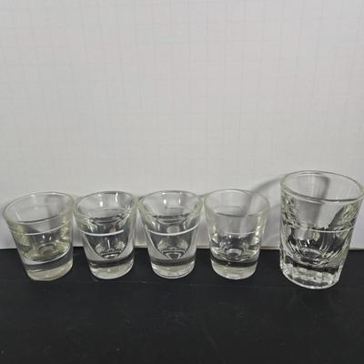 LOT 112: Crystal Wine Decanter, Vintage 1950s Pennsylvania Railroad GG1 Roly Poly Glasses, Schmitt Sohne Liqueur Glasses, Lo Ball...