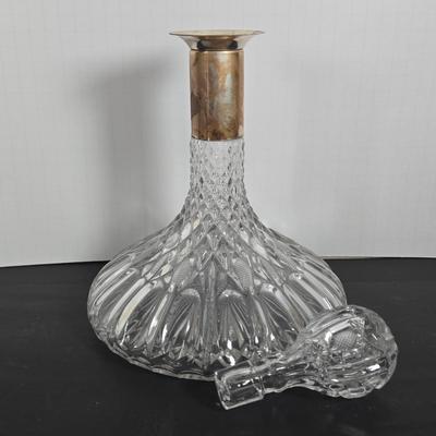 LOT 112: Crystal Wine Decanter, Vintage 1950s Pennsylvania Railroad GG1 Roly Poly Glasses, Schmitt Sohne Liqueur Glasses, Lo Ball...