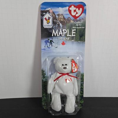 LOT 116: Complete Set of McDonald's Charities TY BEANIES, Incomplete Sets of POLLY POCKET, STRAWBERRY SHORTCAKE, BUILD-A-BEAR, &...