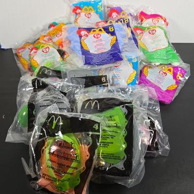 LOT 117: Complete Set of YEAR 2000 TY BEANIES and Incomplete Set of SPY KIDS 2 McDonalds Happy Meal Toys; All in Unopened, Original Packing