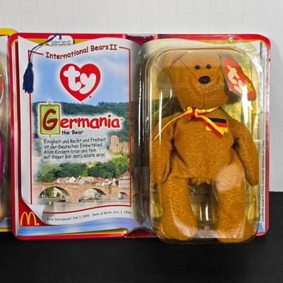 LOT 123: All in Unopened Original Packing ; Complete Set of TY BEANIES and Complete Set of LILO and STITCH Happy Meal Toys