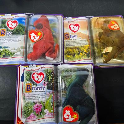 LOT 124: All in Unopened Original Packing; Complete Set of TY BEANIES and Complete Set of RETURN TO NEVERLAND Happy Meal Toys