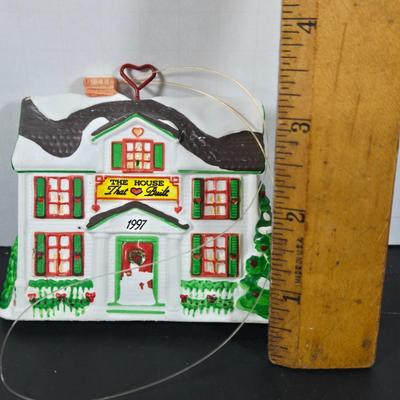 LOT 129: "SANTA'S MERRY MCNUGGETS ORNAMENTS" ,TINY TIM & Small Dept. 56 Ornaments, and Dept. 56 1999 "THE FIRST...