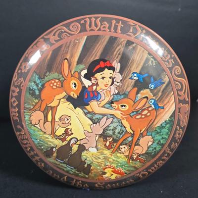 LOT 130: McDonald's OLIVER & COMPANY, CINDERELLA'S MICE, & RESCUERS DOWN UNDER Ornaments & Disney Tins