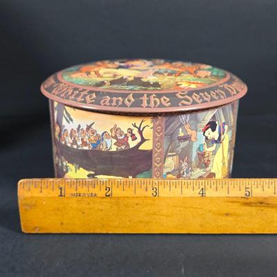 LOT 130: McDonald's OLIVER & COMPANY, CINDERELLA'S MICE, & RESCUERS DOWN UNDER Ornaments & Disney Tins