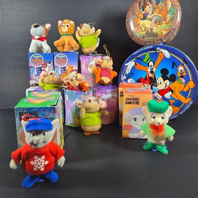 LOT 130: McDonald's OLIVER & COMPANY, CINDERELLA'S MICE, & RESCUERS DOWN UNDER Ornaments & Disney Tins