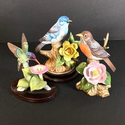 LOT 163: Collection of Andrea / Andrea by Sadek Porcelain Bird Figurines