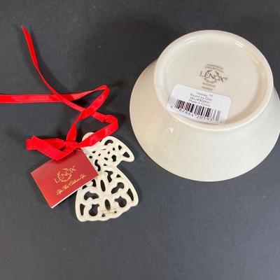 LOT 164: Lenox Collection - "Peace Be With You", "Bath Time Buddies", Bowls and Ornament