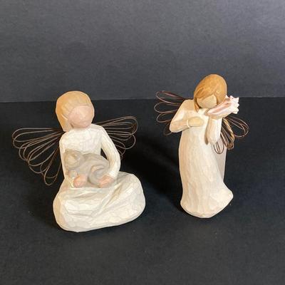 LOT 165: Jim Shore "Winter Blossoms", Willow Tree Pair of "Beautiful Wishes", "Angel of Kindness",...