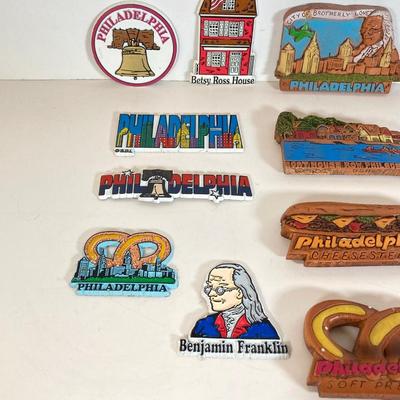 LOT 171: Philadelphia Sports Bobble Heads (McDonald's) and Magnetic Collection - Allen Iverson (76ers), Jim Thome / Pat Burrell...