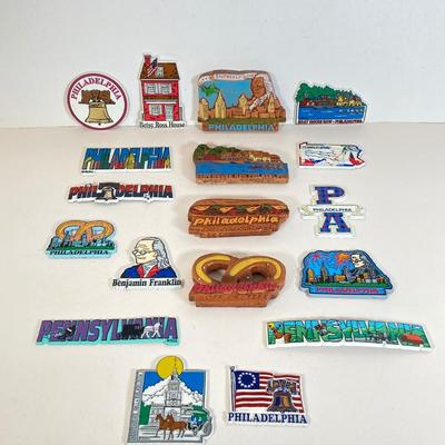 LOT 171: Philadelphia Sports Bobble Heads (McDonald's) and Magnetic Collection - Allen Iverson (76ers), Jim Thome / Pat Burrell...