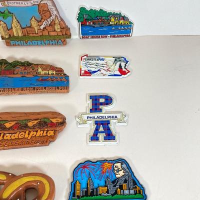 LOT 171: Philadelphia Sports Bobble Heads (McDonald's) and Magnetic Collection - Allen Iverson (76ers), Jim Thome / Pat Burrell...