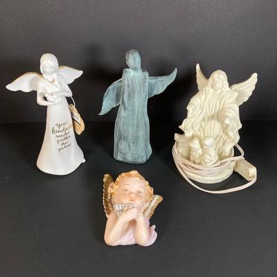 LOT 175: Collection of Vintage Angels - Lighted, Musical and More