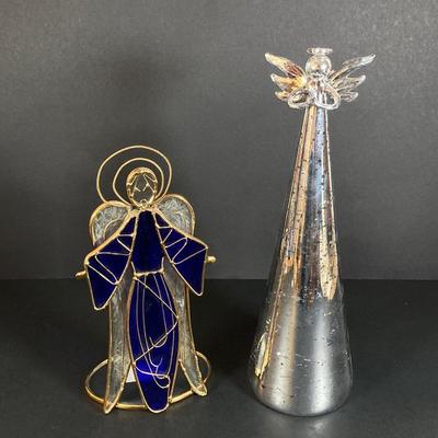 LOT 175: Collection of Vintage Angels - Lighted, Musical and More