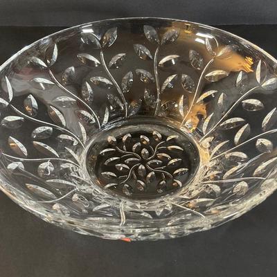 LOT 179: RCR Crystal Italy Entertaining Collection - Vase, Jug, Centerpiece and Bowl