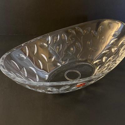 LOT 179: RCR Crystal Italy Entertaining Collection - Vase, Jug, Centerpiece and Bowl