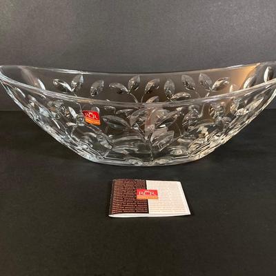 LOT 179: RCR Crystal Italy Entertaining Collection - Vase, Jug, Centerpiece and Bowl