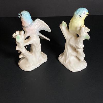 LOT 201: Lefton Floral Serving Plate, Vintage Blue Bird / Parakeet Bird Figurines, Art Vannes France Bowl, Rosella Pink Double Bowl and...