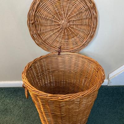 LOT 202: Large Home Decor Collection - Wicker Basket, Frames, Easel, Prints, Candles, Candle Holders and More