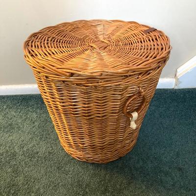 LOT 202: Large Home Decor Collection - Wicker Basket, Frames, Easel, Prints, Candles, Candle Holders and More