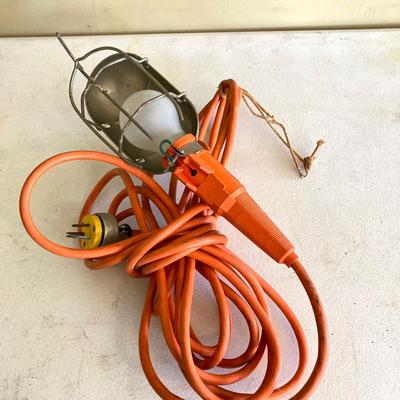 LOT 209: Work Lights and Extension Power Cords