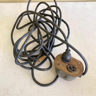 LOT 209: Work Lights and Extension Power Cords