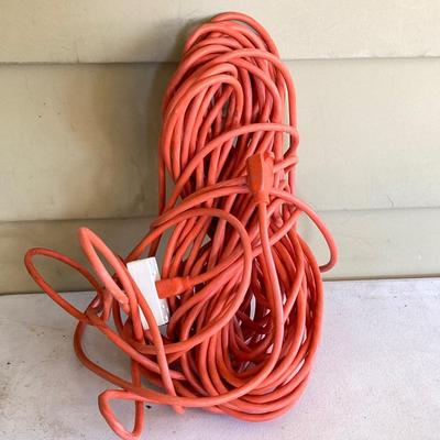 LOT 209: Work Lights and Extension Power Cords