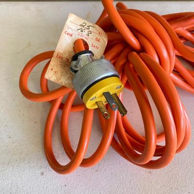 LOT 209: Work Lights and Extension Power Cords