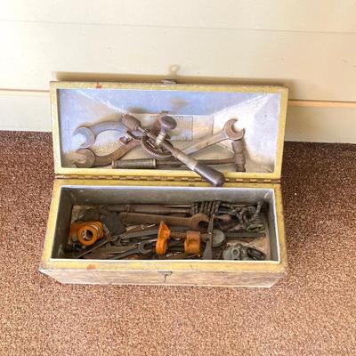 LOT 211: Two Vintage Metal Tool / Storage Boxes and Contents
